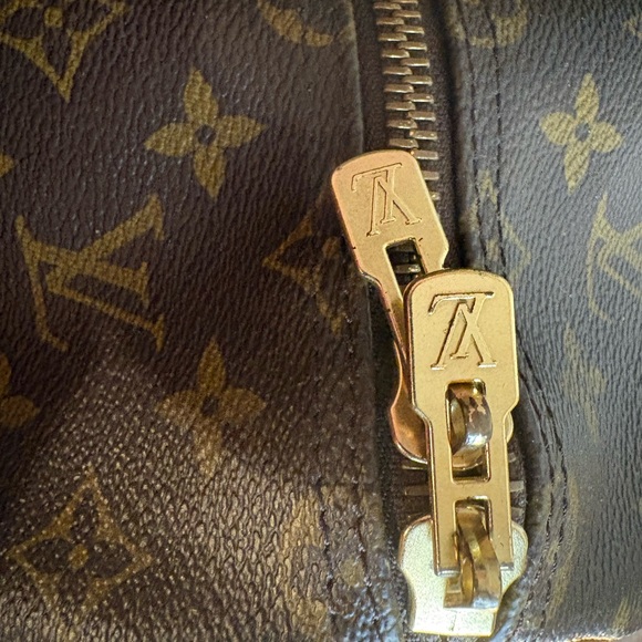 Louis Vuitton Vintage Brown Monogram Keepall 50. Made in France July 1992. - Picture 9 of 16